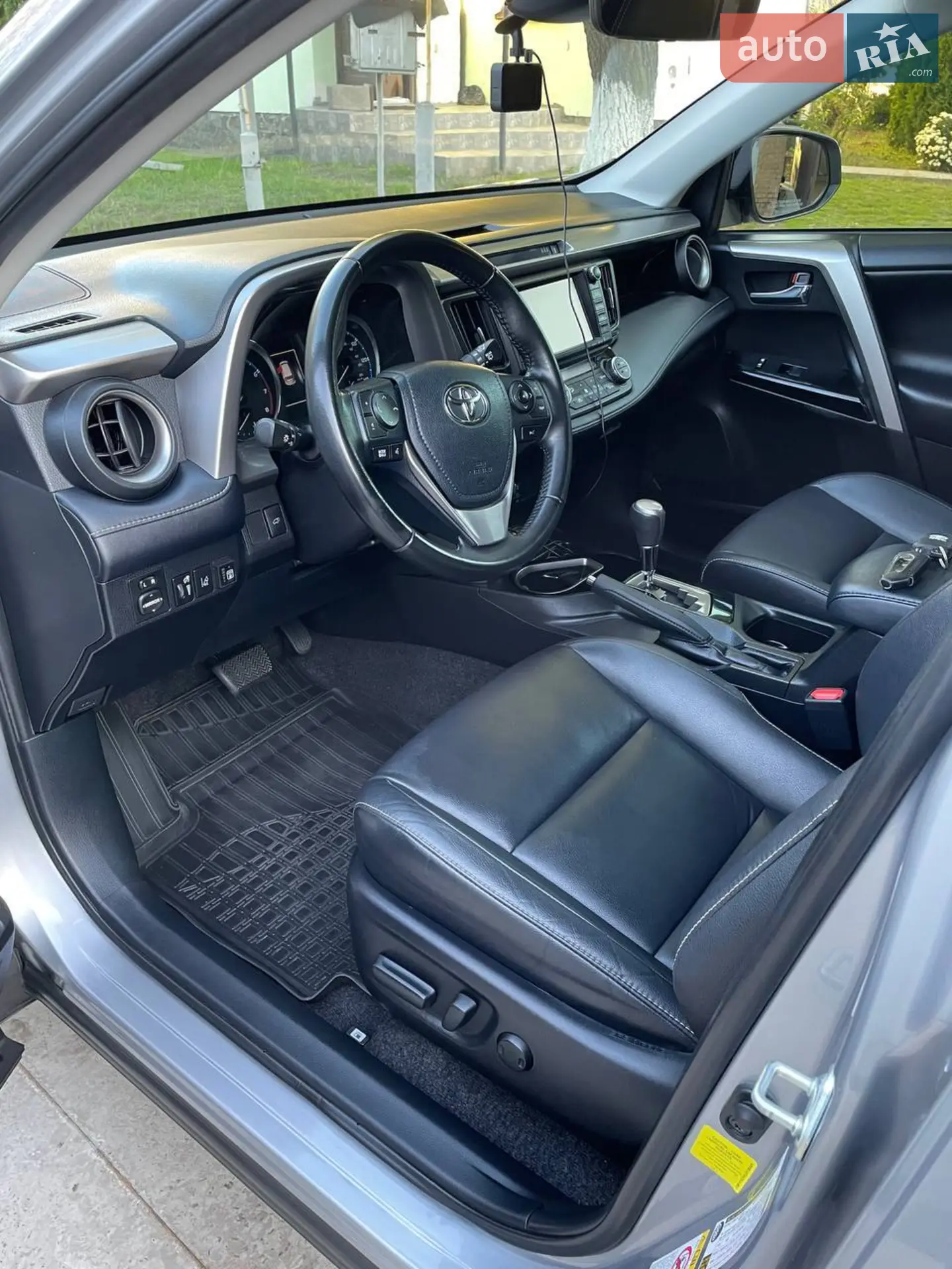 2018 Toyota RAV 4 - мініатюра 12
