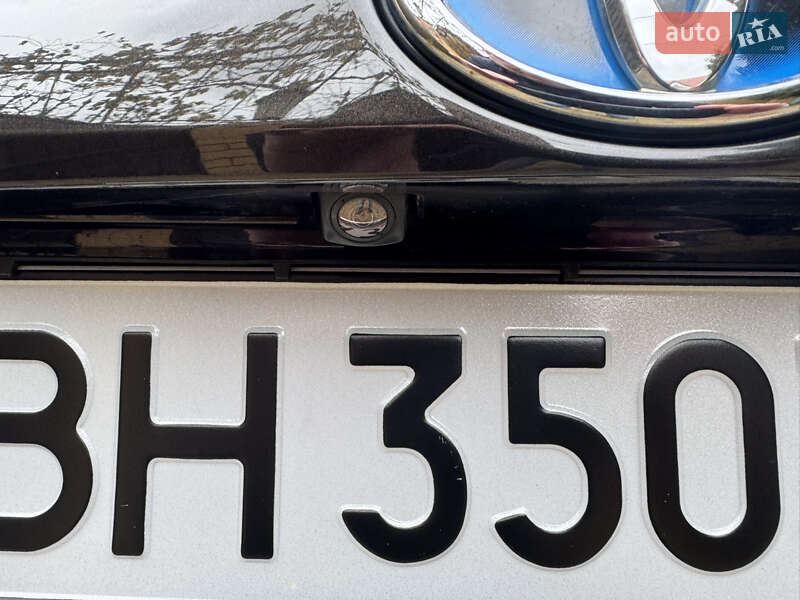 Позашляховик / Кросовер Toyota RAV4 2015 в Одесі