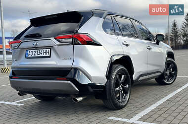 Внедорожник / Кроссовер Toyota RAV4 2020 в Тернополе