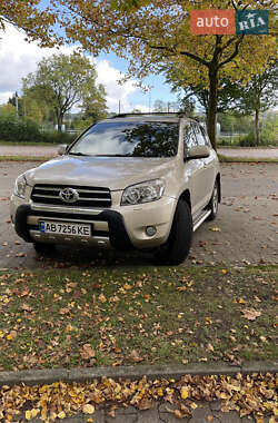 Внедорожник / Кроссовер Toyota RAV4 2007 в Виннице