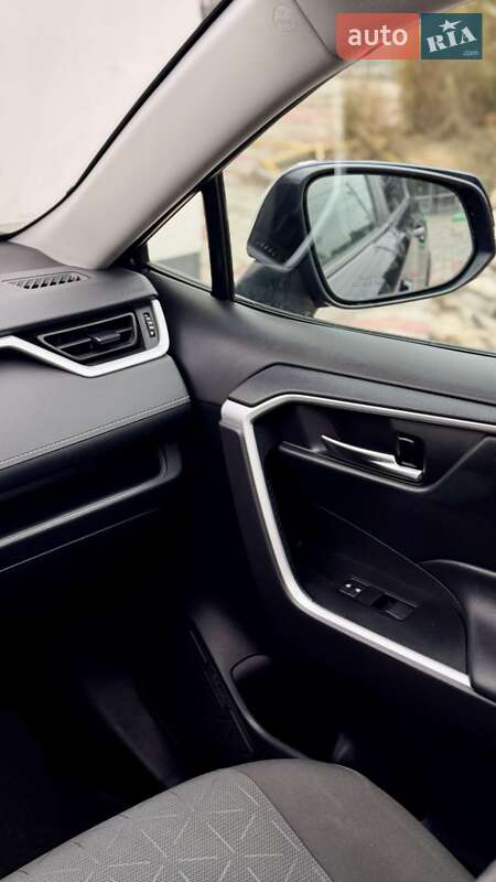 Внедорожник / Кроссовер Toyota RAV4 2021 в Умани фото 28 Внедорожник / Кроссовер Toyota RAV4 2021 в Умани