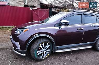 Позашляховик / Кросовер Toyota RAV4 2017 в Краматорську