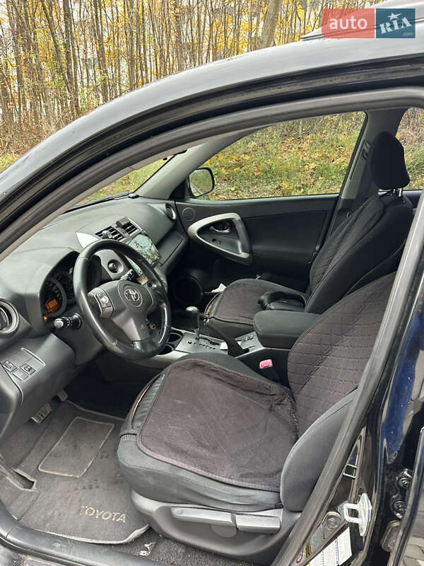 Внедорожник / Кроссовер Toyota RAV4 2007 в Тячеве