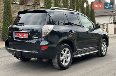 Внедорожник / Кроссовер Toyota RAV4 2011 в Ровно