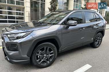 Внедорожник / Кроссовер Toyota RAV4 2024 в Киеве