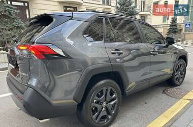 Внедорожник / Кроссовер Toyota RAV4 2024 в Киеве