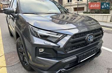 Внедорожник / Кроссовер Toyota RAV4 2024 в Киеве