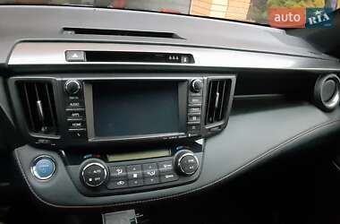 Позашляховик / Кросовер Toyota RAV4 2018 в Києві