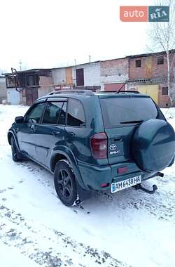 Внедорожник / Кроссовер Toyota RAV4 2002 в Иршанске