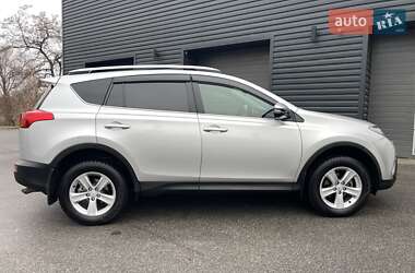 Внедорожник / Кроссовер Toyota RAV4 2013 в Харькове