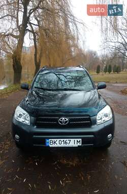 Внедорожник / Кроссовер Toyota RAV4 2007 в Ровно