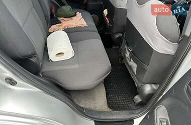 Внедорожник / Кроссовер Toyota RAV4 2002 в Нежине