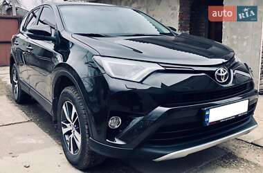 Позашляховик / Кросовер Toyota RAV4 2017 в Конотопі