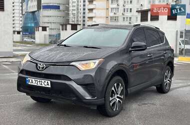 Позашляховик / Кросовер Toyota RAV4 2016 в Києві