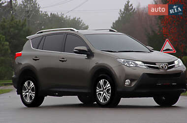 Внедорожник / Кроссовер Toyota RAV4 2014 в Днепре