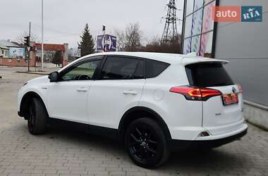 Позашляховик / Кросовер Toyota RAV4 2018 в Києві