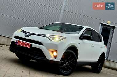 Позашляховик / Кросовер Toyota RAV4 2018 в Києві