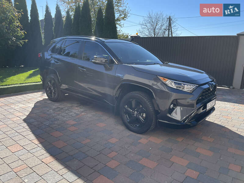 Позашляховик / Кросовер Toyota RAV4 2019 в Львові