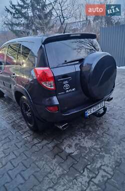 Внедорожник / Кроссовер Toyota RAV4 2007 в Черновцах