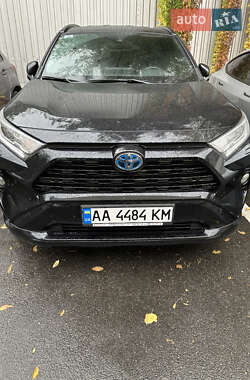 Позашляховик / Кросовер Toyota RAV4 2020 в Києві