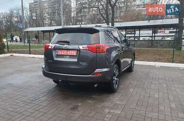 Позашляховик / Кросовер Toyota RAV4 2015 в Києві