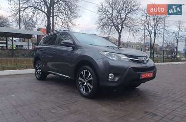 Позашляховик / Кросовер Toyota RAV4 2015 в Києві