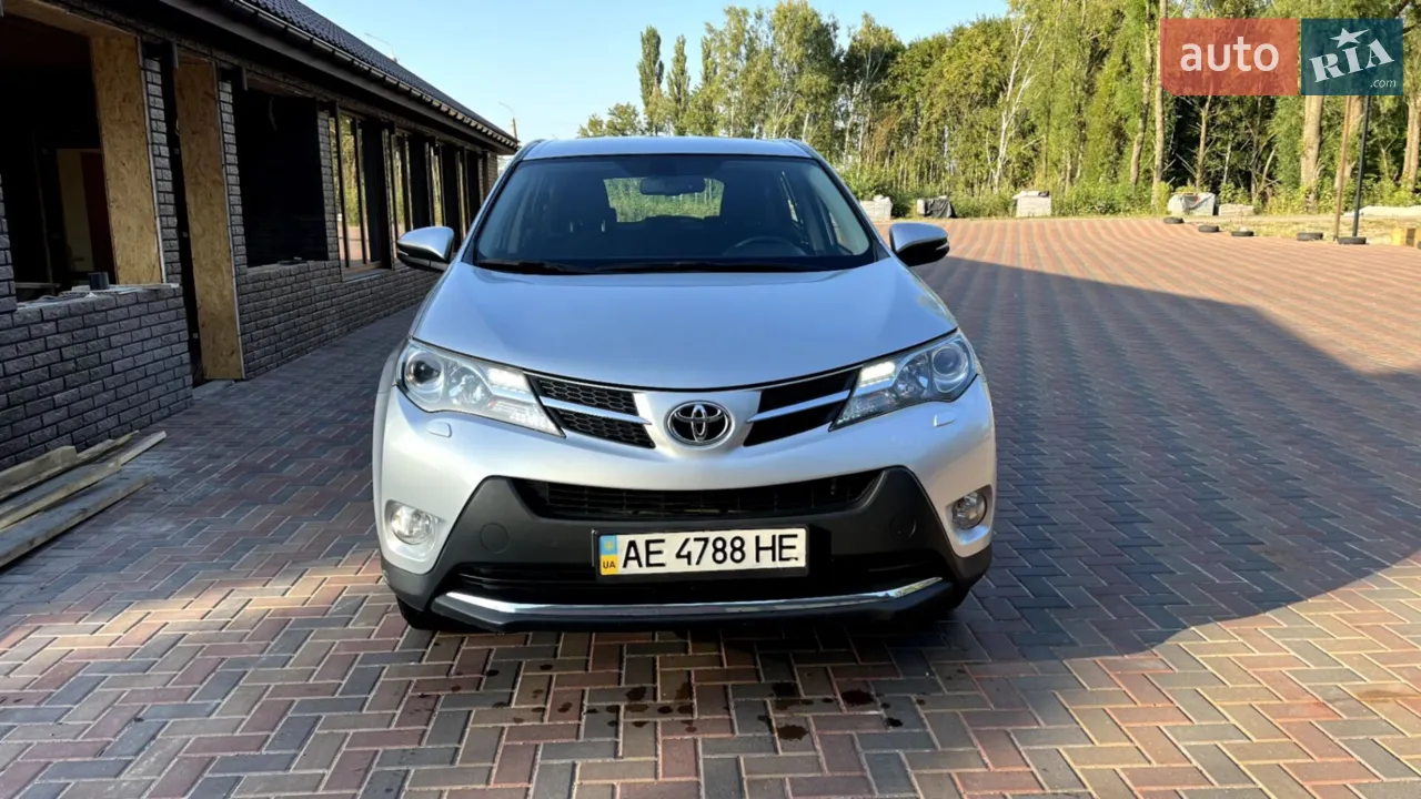 2013 Toyota RAV 4 - мініатюра 8