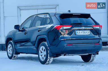 Внедорожник / Кроссовер Toyota RAV4 2023 в Киеве