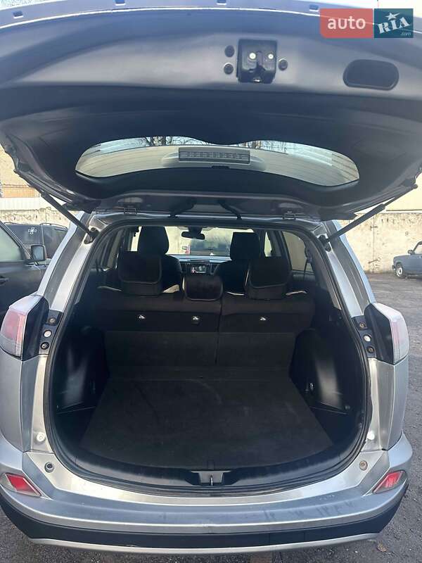 Позашляховик / Кросовер Toyota RAV4 2017 в Вінниці