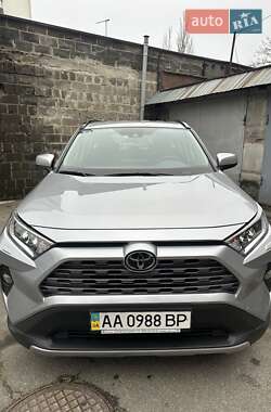 Позашляховик / Кросовер Toyota RAV4 2021 в Києві