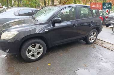 Позашляховик / Кросовер Toyota RAV4 2006 в Києві