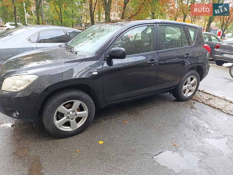 Позашляховик / Кросовер Toyota RAV4 2006 в Києві