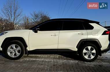 Позашляховик / Кросовер Toyota RAV4 2019 в Вінниці