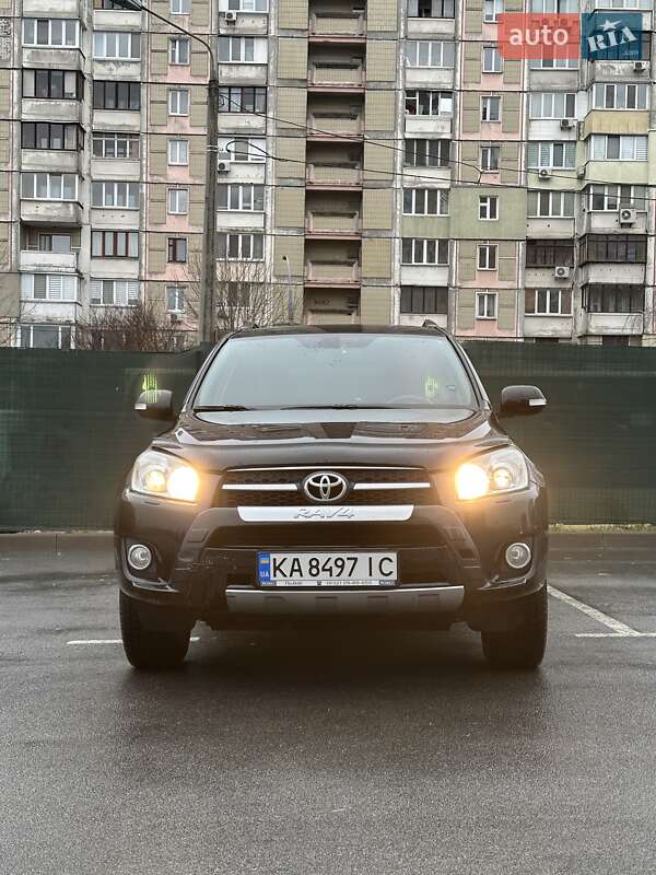 Позашляховик / Кросовер Toyota RAV4 2009 в Києві