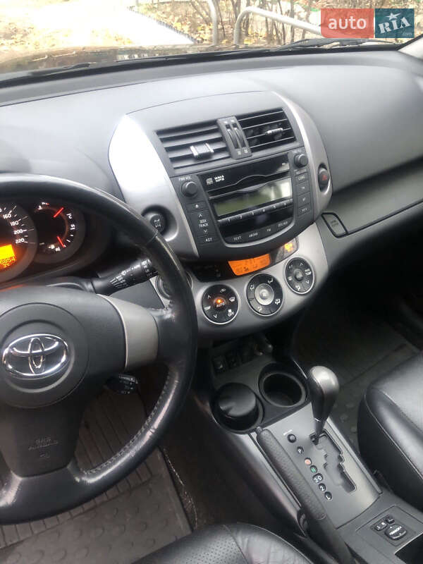 Внедорожник / Кроссовер Toyota RAV4 2007 в Харькове