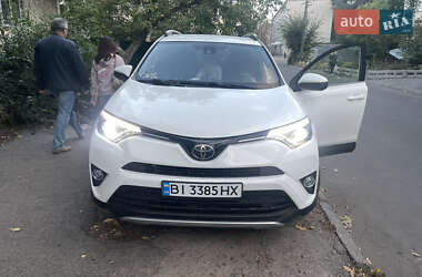 Позашляховик / Кросовер Toyota RAV4 2018 в Кременчуці