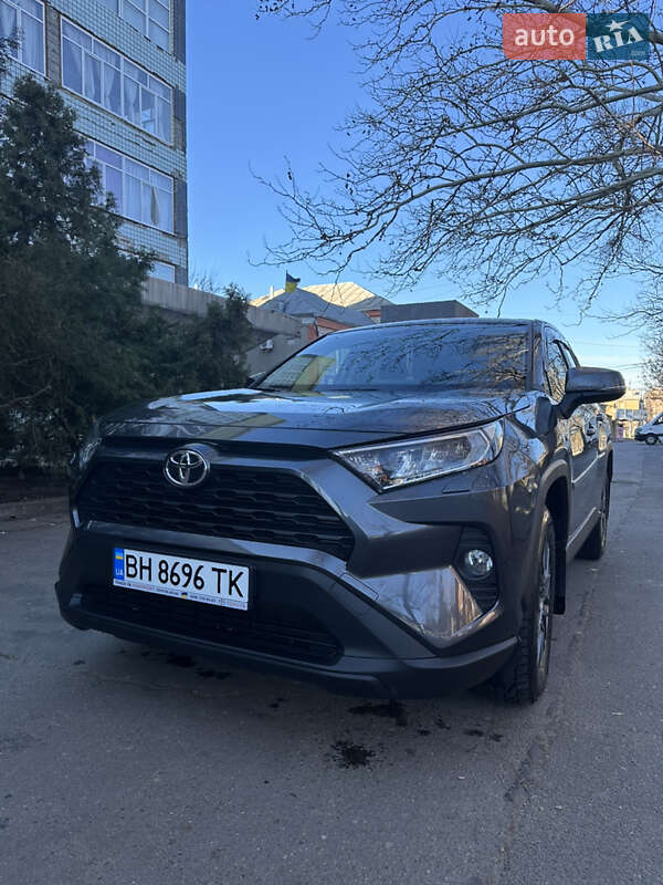 Позашляховик / Кросовер Toyota RAV4 2019 в Одесі