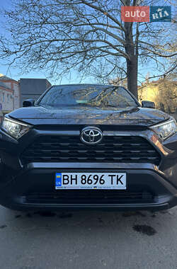 Позашляховик / Кросовер Toyota RAV4 2019 в Одесі