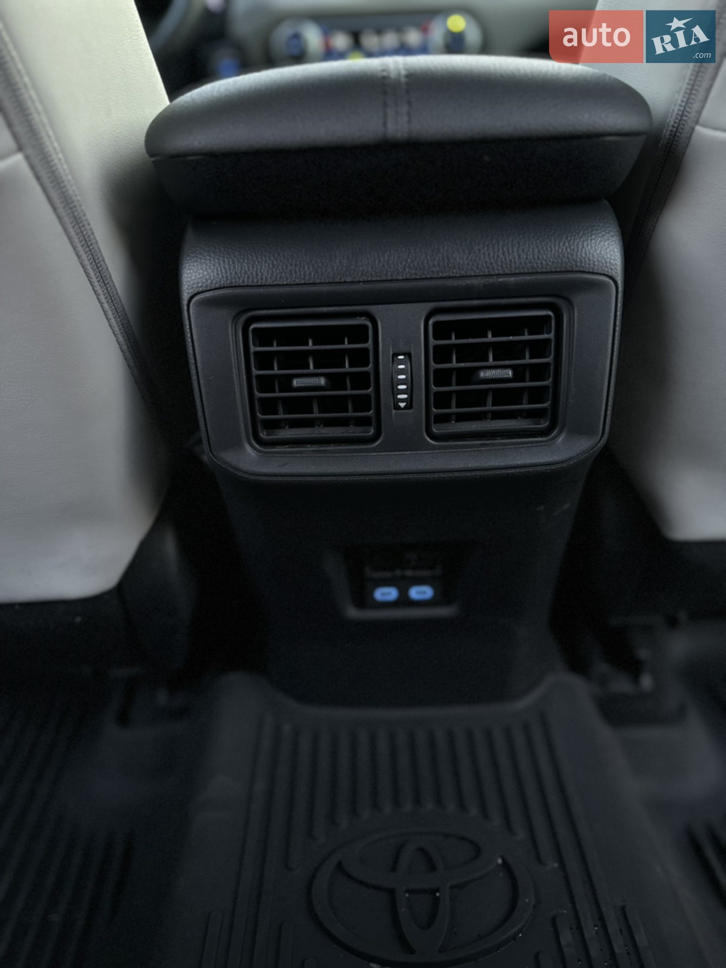2022 Toyota RAV 4 - мініатюра 33