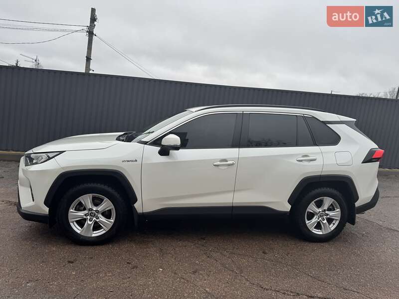 Внедорожник / Кроссовер Toyota RAV4 2021 в Житомире