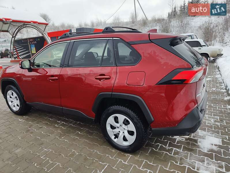 Внедорожник / Кроссовер Toyota RAV4 2019 в Тернополе
