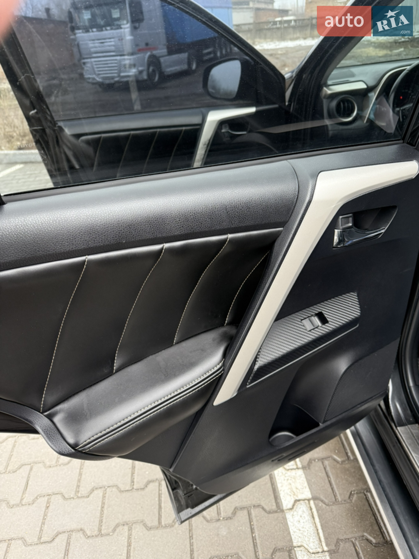 2014 Toyota RAV 4 - мініатюра 18