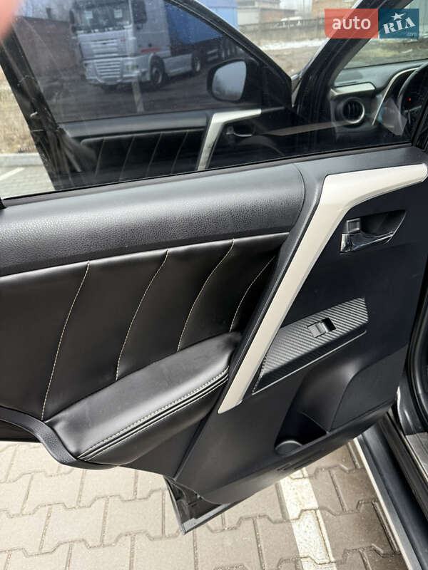 Позашляховик / Кросовер Toyota RAV4 2014 в Вінниці