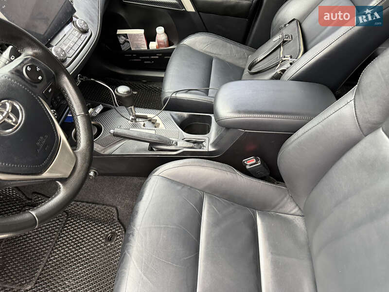 Позашляховик / Кросовер Toyota RAV4 2014 в Вінниці