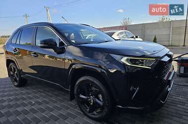 Позашляховик / Кросовер Toyota RAV4 2020 в Києві