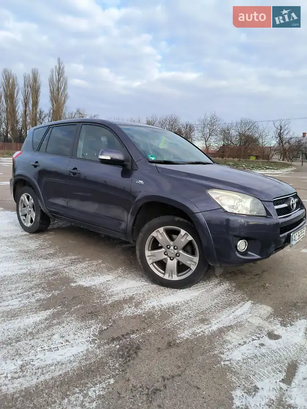 Toyota RAV4 2010