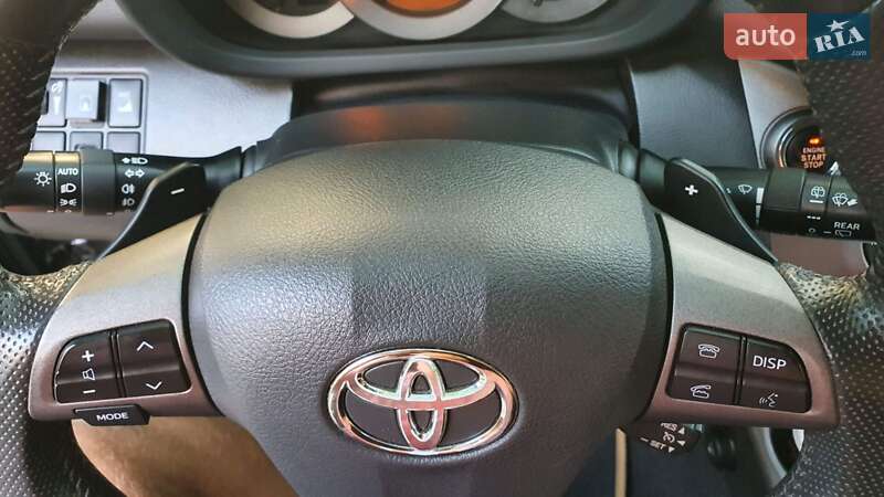 Внедорожник / Кроссовер Toyota RAV4 2012 в Киеве