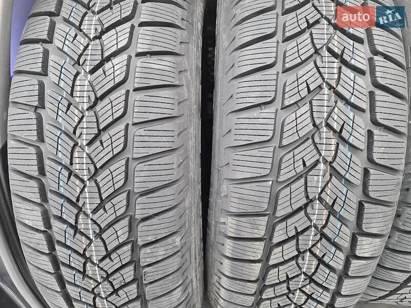 Внедорожник / Кроссовер Toyota RAV4 2012 в Киеве