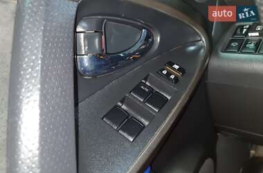 Внедорожник / Кроссовер Toyota RAV4 2012 в 