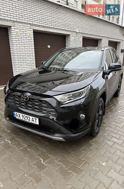 Позашляховик / Кросовер Toyota RAV4 2019 в Хмельницькому